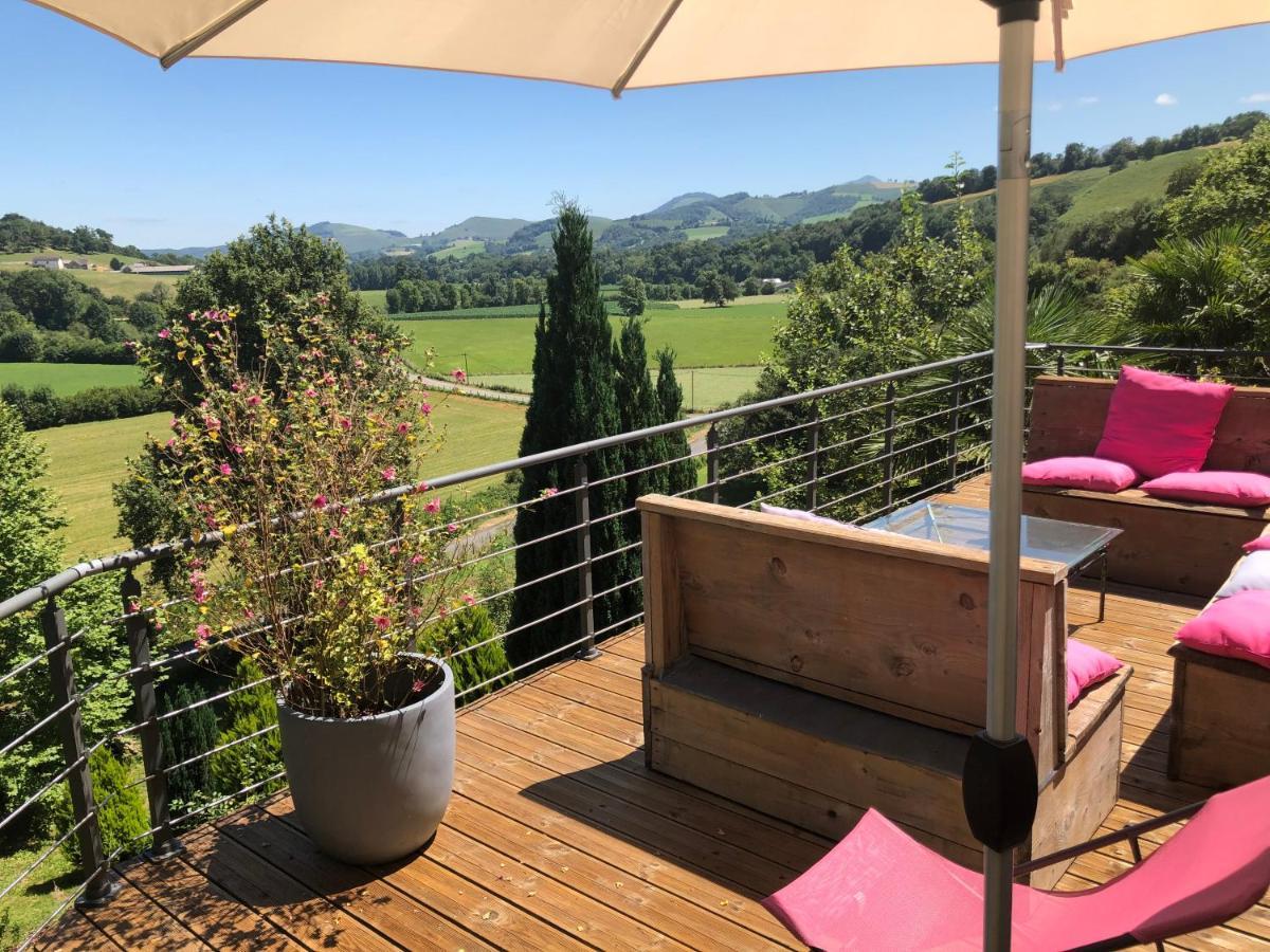 Chateau Porthos Tranquillite Des Pyrenees Lanne-en-Baretous Exterior foto